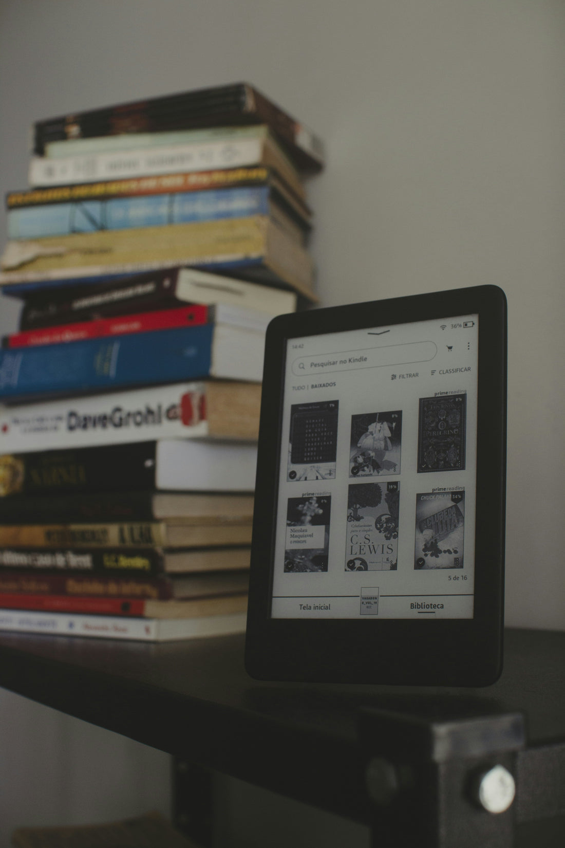 Happy Stuff Your eReader Day! How to Grab 1,000+ Free Romance Books Today